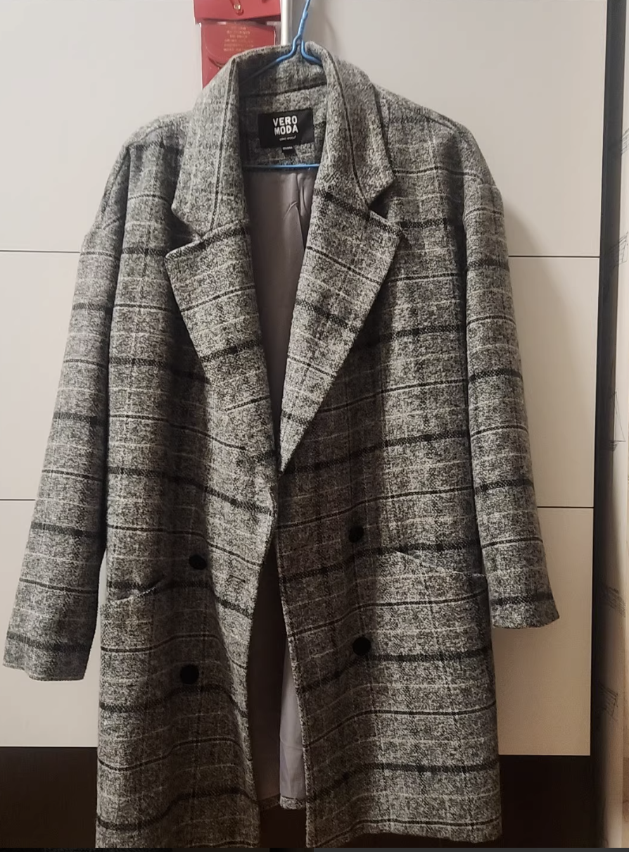 #Women’s coat — almost new plaid overcoat  0860 number 6569