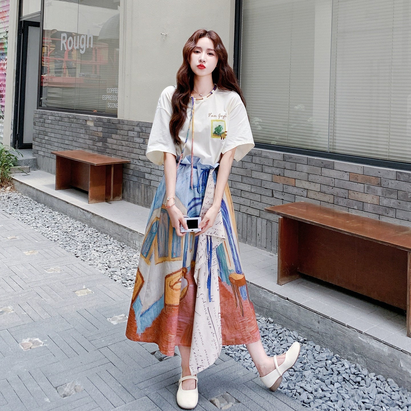 Oil painting printing unique beautiful literary and artistic fan suit skirt women's 2025 summer new T-shirt half-length skirt two-piece set
